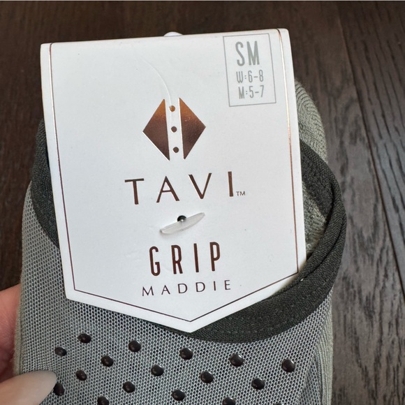 NWT - Tavi Maddie Grip / Sticky Socks - Cactus Twinkle - Picture 2 of 5
